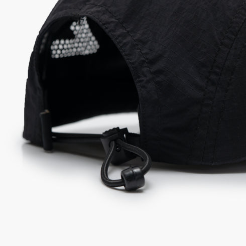 CAPS AND HATS LOOK - BLACK