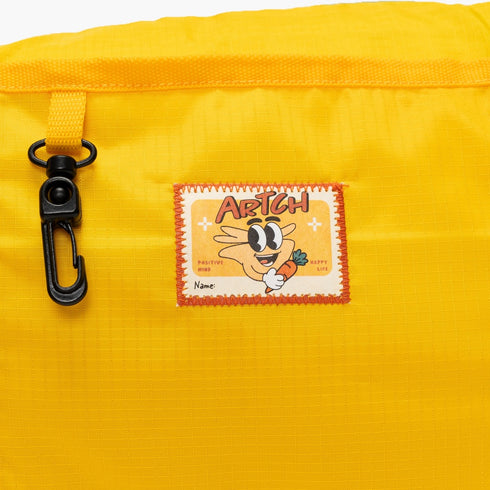 Fluffer Hitam - Sling Bag